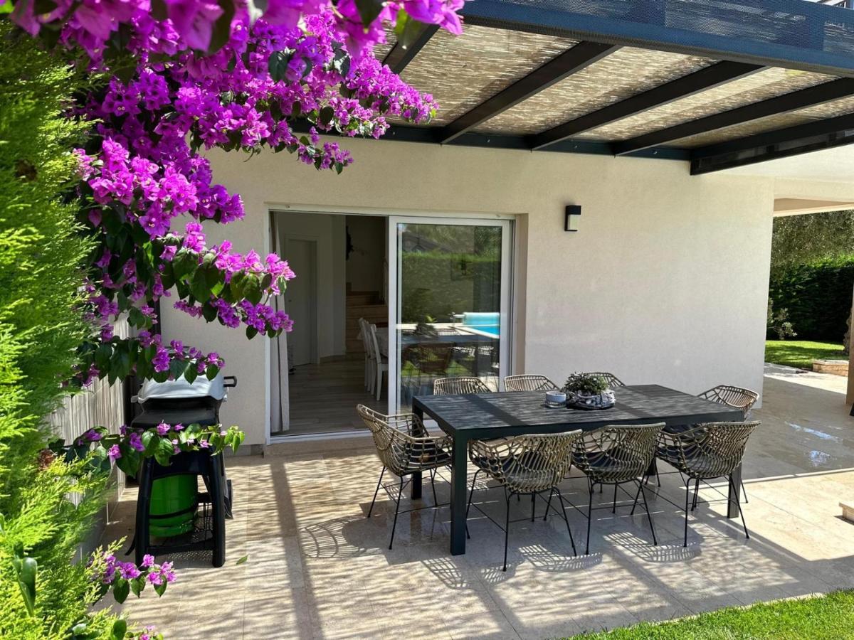 Villa Divina With Private Heated Pool Pula Ngoại thất bức ảnh